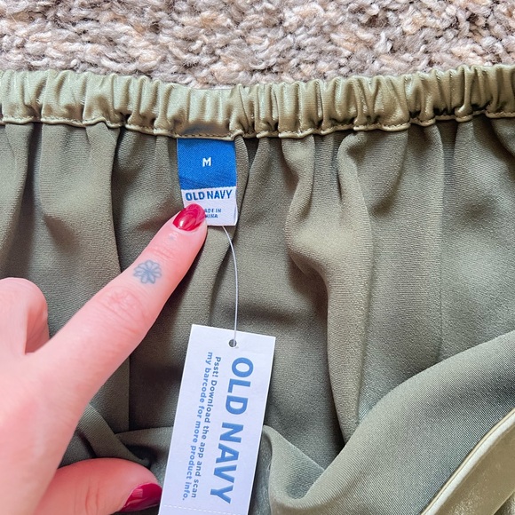 High waisted satin midi slip skirt - Picture 4 of 8